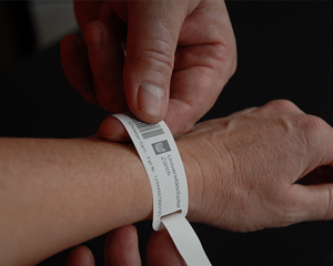 Referenz Beispiel Spitalarmband